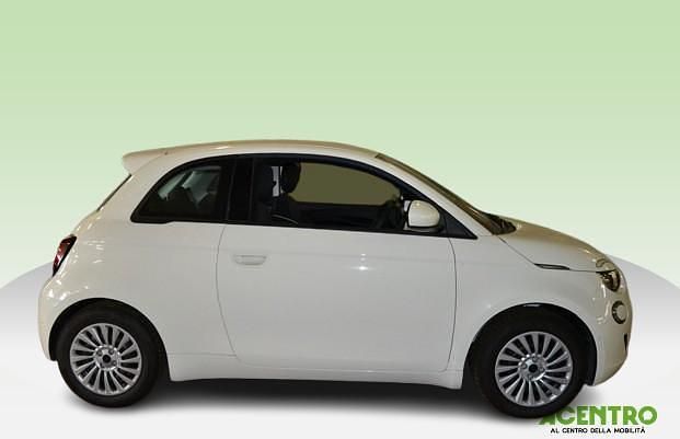 Używany Fiat 500e Icon 42 kW (58 KM) 2025 Biały