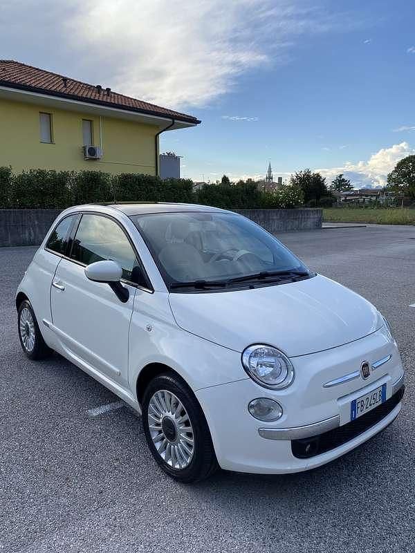 Usata Fiat 500 Lounge 69 CV (50 kW) 2016 Bianco Utilitaria