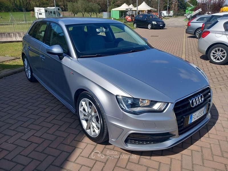 Usata Audi A3 Attraction 110 CV (80 kW) 2015 Argento Berlina
