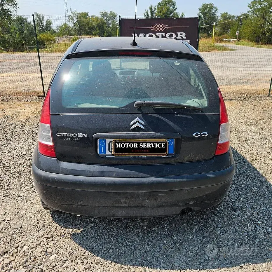Usata Citroën C3 73 CV (53 kW) 2005 Nero Berlina