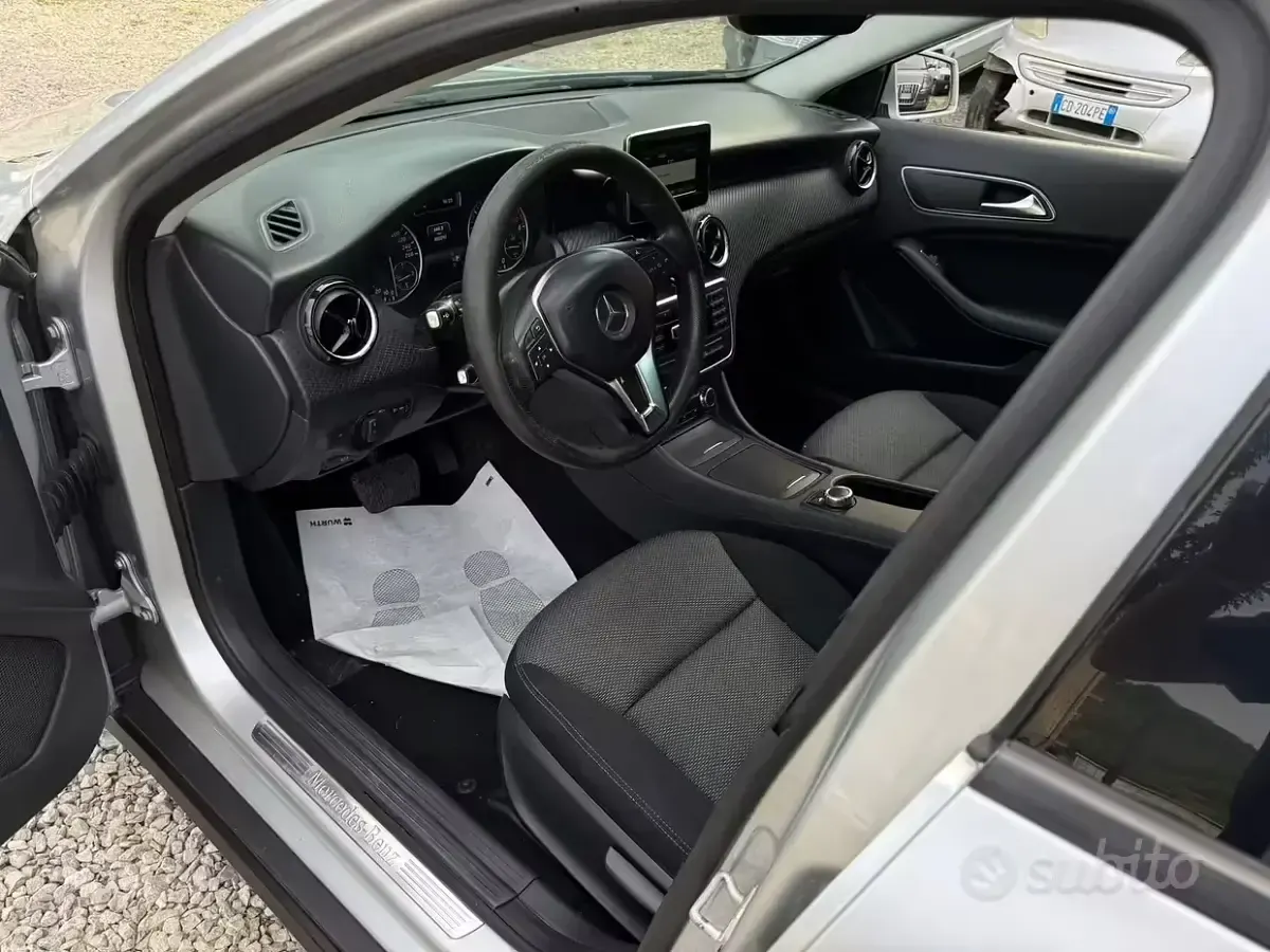 Usata Mercedes GLA180 2015 Grigio SUV