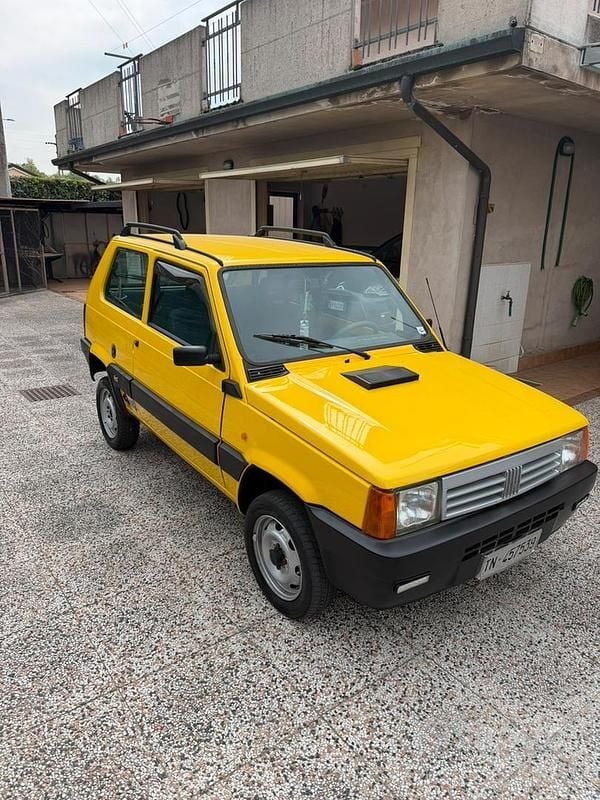 Usata Fiat Panda 4x4 50 CV (36 kW) 1988 Giallo Utilitaria