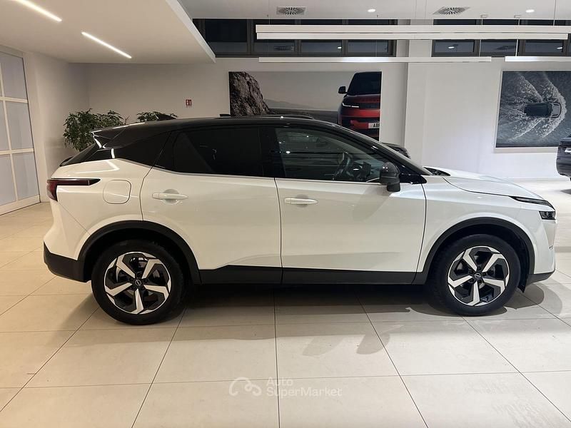 Usata Nissan Qashqai N-Connecta 140 CV (102 kW) 2022 Bianco SUV