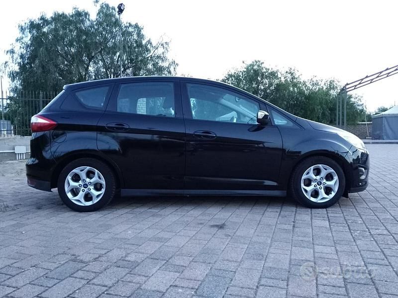Usata Ford C-MAX 115 CV (84 kW) 2012 Nero Monovolume