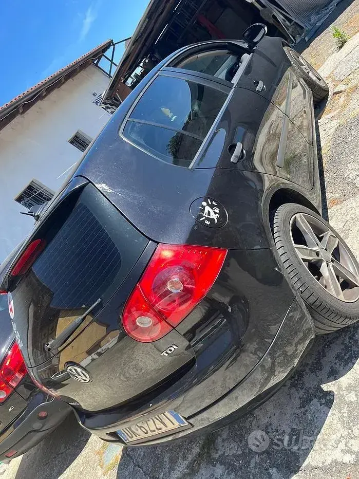Usata VW Golf V 105 CV (77 kW) 2007 Nero Berlina