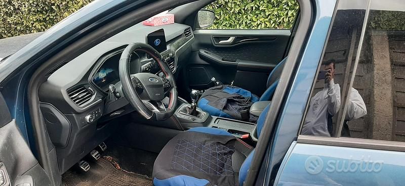 Usata Ford Kuga ST-Line 120 CV (88 kW) 2020 Blu SUV