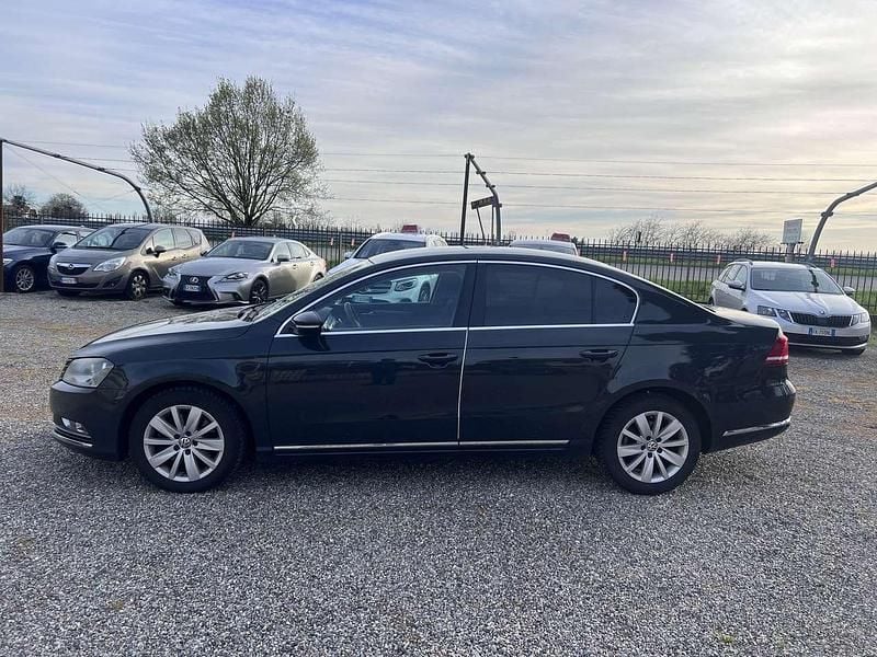 Usata VW Passat Comfortline 105 CV (77 kW) 2014 Grigio Berlina