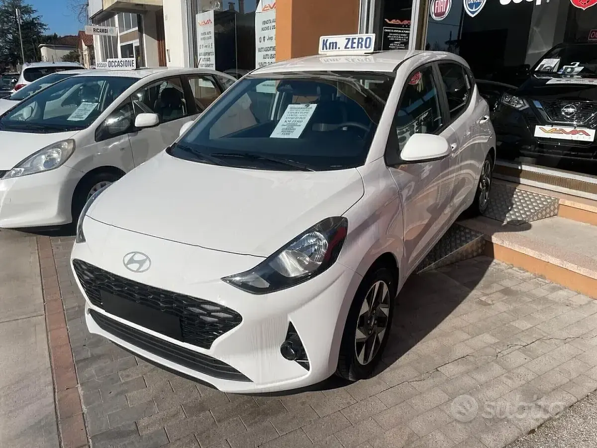 Nuova Hyundai i10 63 CV (46 kW) 2025 Bianco Utilitaria