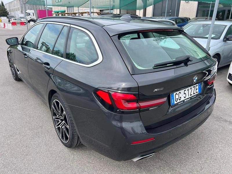 Usata BMW 520 190 CV (139 kW) 2021 Grigio Station wagon