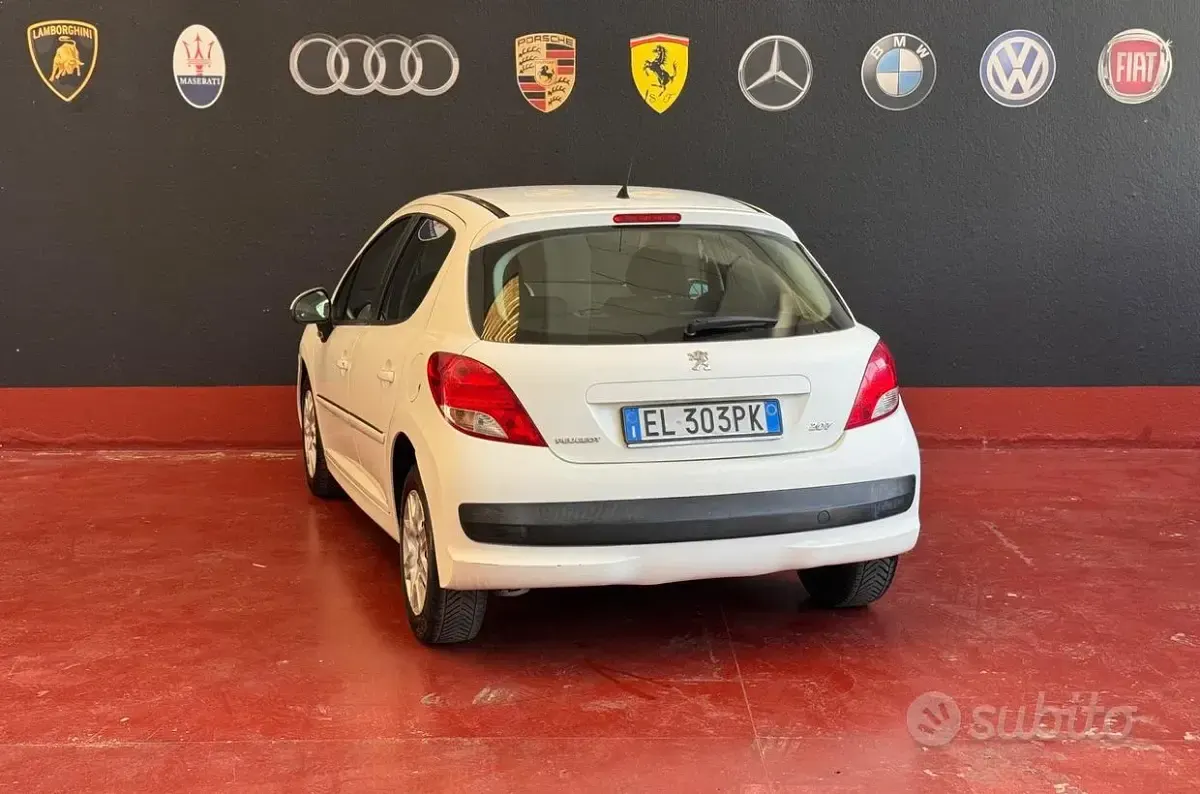 Usata Peugeot 207 68 CV (50 kW) 2012 Bianco Berlina