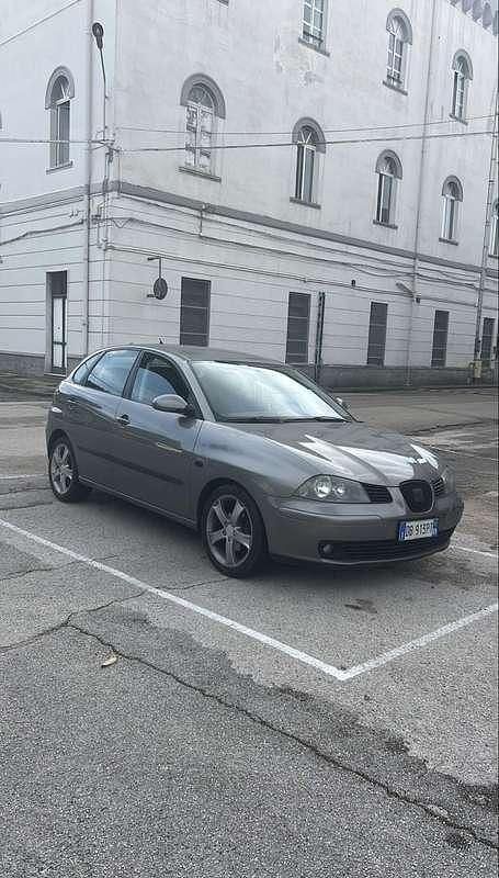 Usata Seat Ibiza 69 CV (50 kW) 2006 Berlina