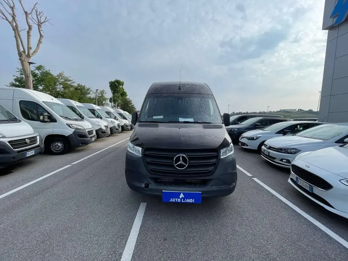 Usata Mercedes Sprinter 114 CV (83 kW) 2021 Nero Furgone