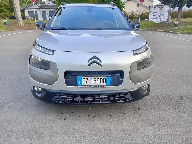 Usata Citroën C4 99 CV (72 kW) 2015 Grigio SUV