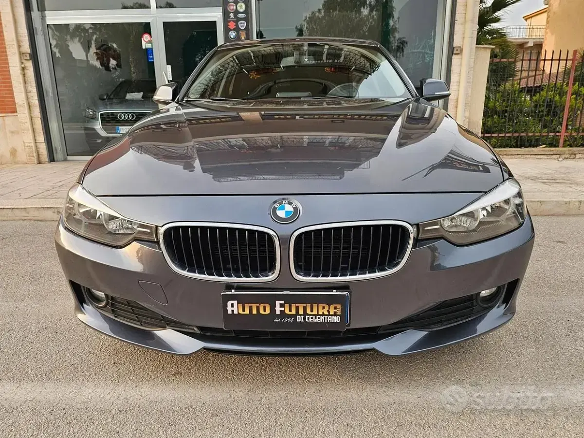 Usata BMW 318 143 CV (105 kW) 2014 Grigio Station wagon