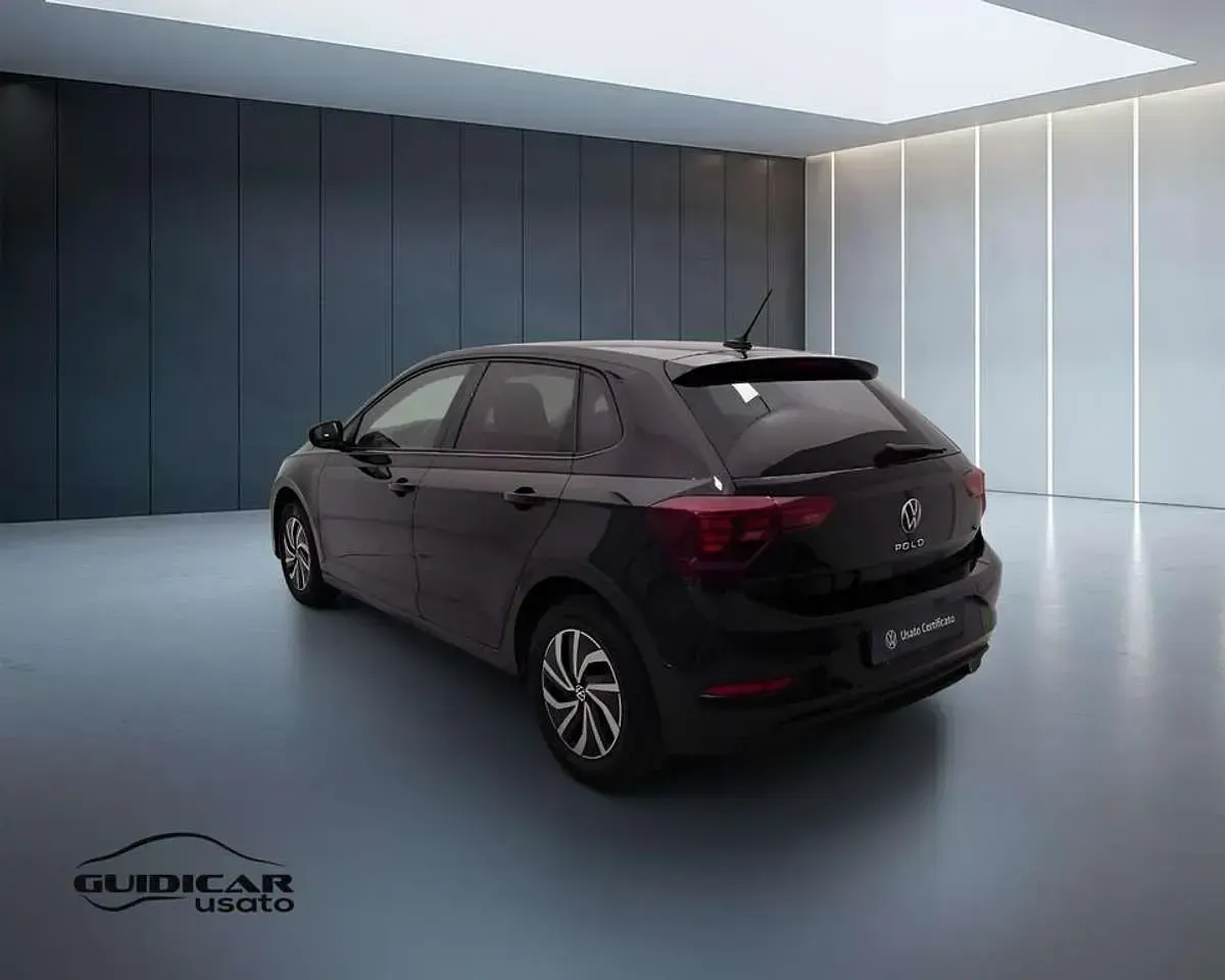 Usata VW Polo Life 80 CV (58 kW) 2023 Nero Utilitaria