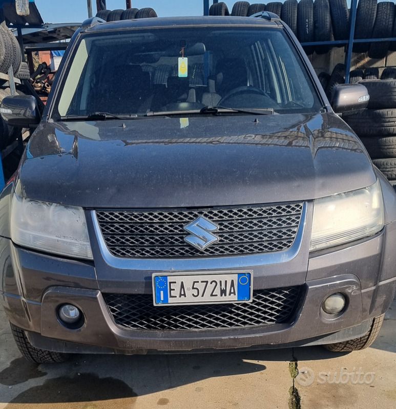 Usata 2010 Suzuki Grand Vitara SUV | 6500 € (Buon prezzo) - Immagine 1/4