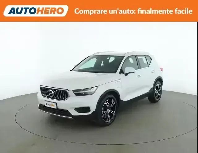 Usata Volvo XC40 Plus 179 CV (131 kW) 2022 Bianco SUV