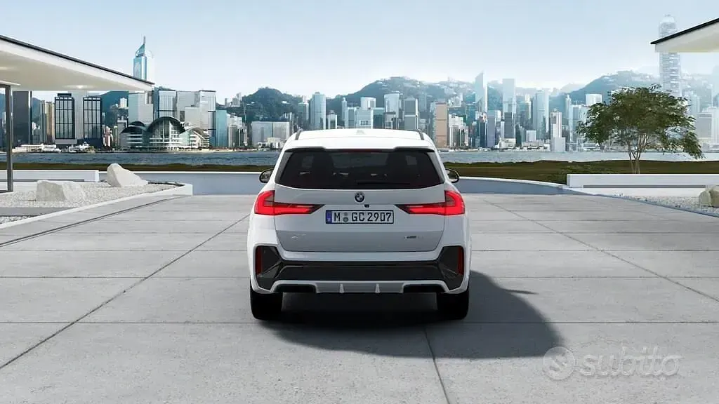 Nuova BMW X1 M Sport 163 CV (119 kW) 2026 Nero SUV