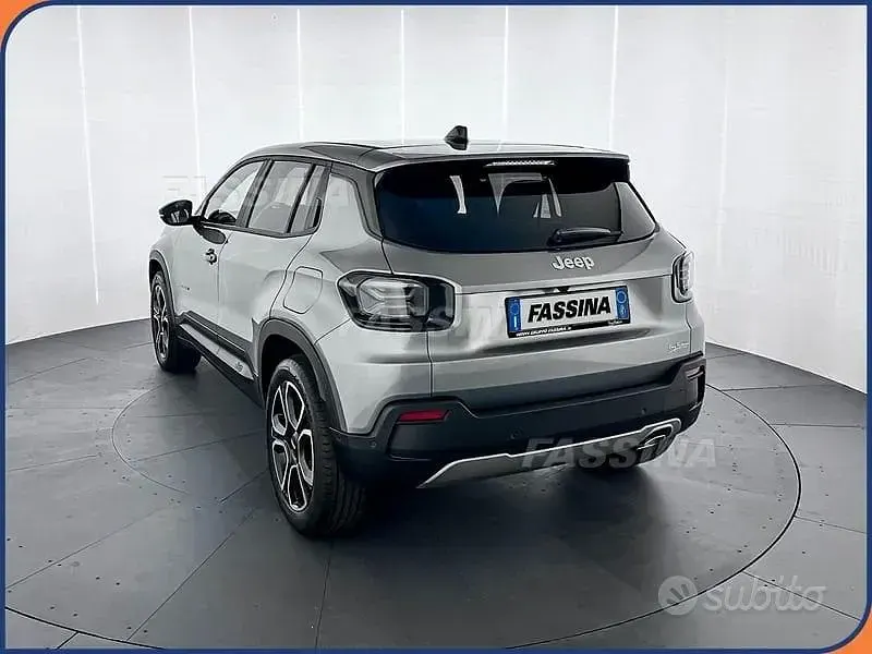 Nuova Jeep Avenger Summit 100 CV (73 kW) 2026 Grigio SUV