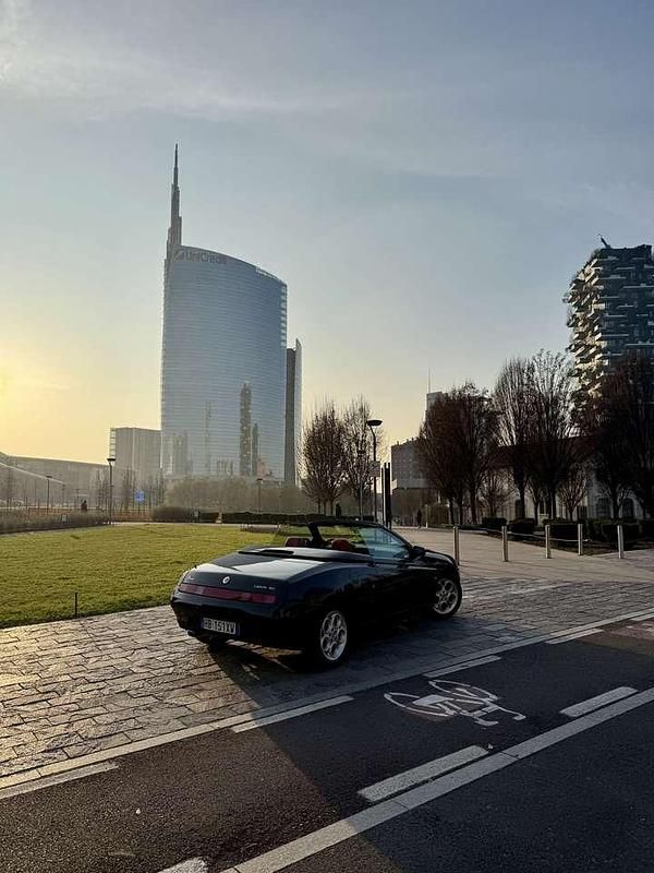 Begagnad Alfa Romeo Spider Lusso 150 HK (110 kW) 1997 Other Cab