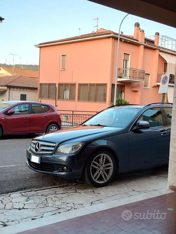 Usata Mercedes C220 Elegance 170 CV (125 kW) 2008 Blu/azzurro Station wagon