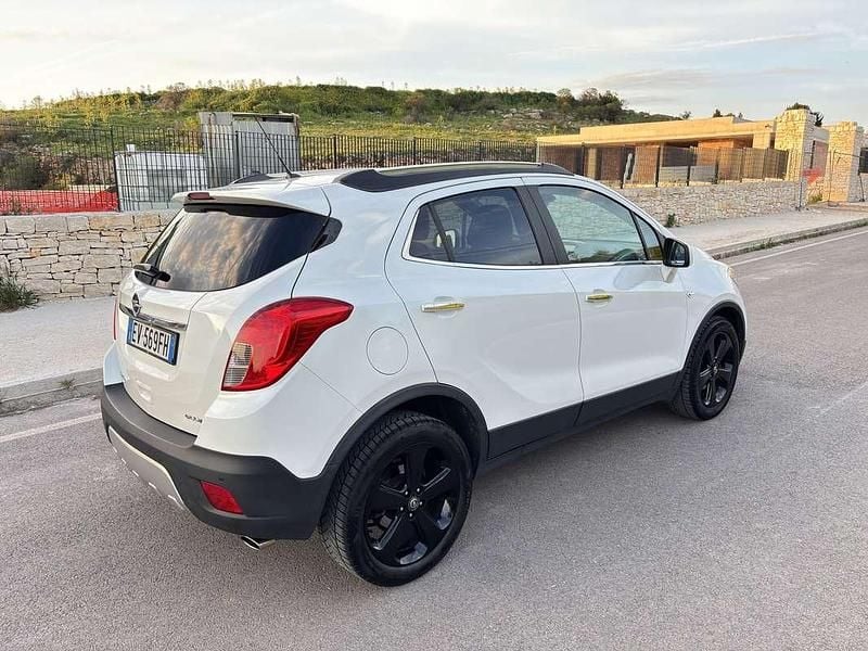 Usata Opel Mokka Cosmo 131 CV (96 kW) 2014 Bianco SUV