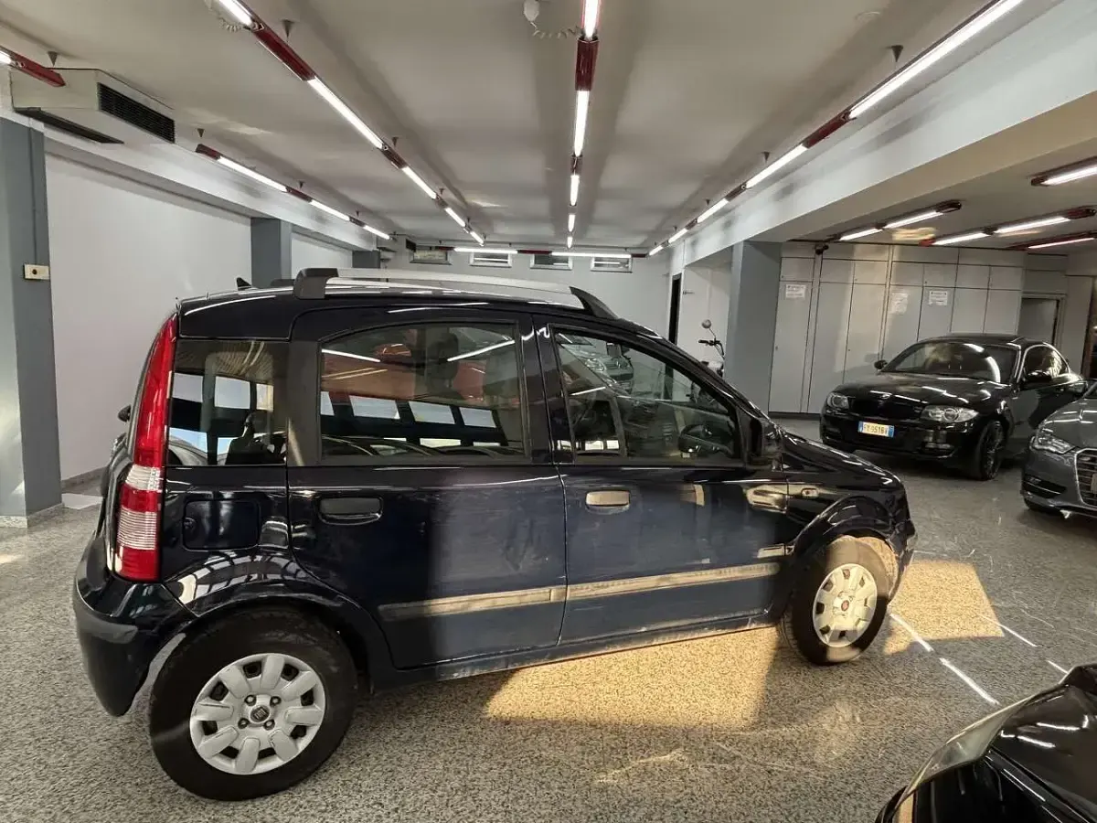 Usata Fiat Panda 69 CV (50 kW) 2011 Blu/azzurro Utilitaria