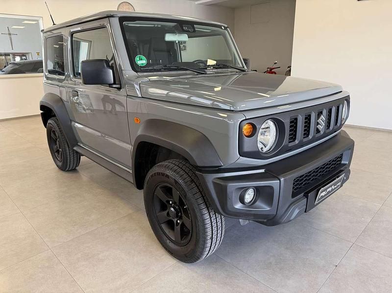 Grigio Usata 2022 Suzuki Jimny SUV | 32.000 € (Cara) - Immagine 1/4