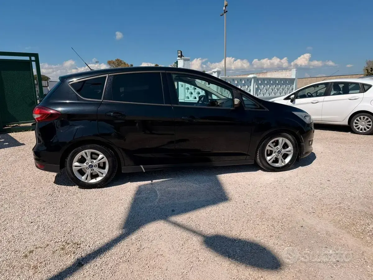 Usata Ford C-MAX Titanium 120 CV (88 kW) 2016 Nero Monovolume