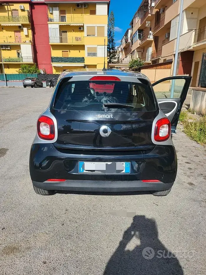 Usata Smart ForFour Passion 75 CV (55 kW) 2015 Nero Utilitaria
