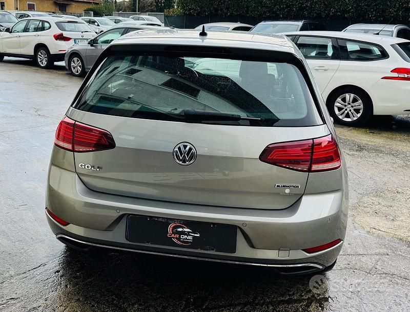 Usata VW Golf VII Executive 110 CV (80 kW) 2018 Giallo Berlina