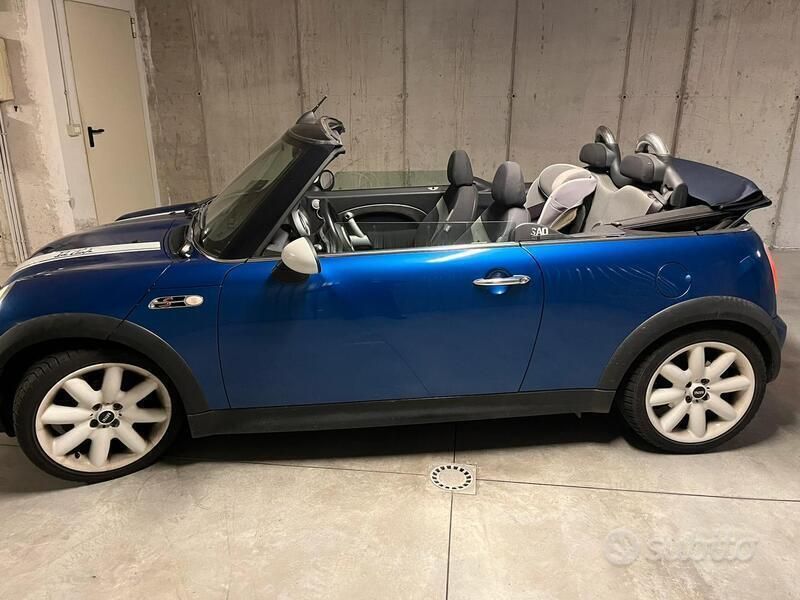 Usata Mini Cooper S Cabriolet 170 CV (125 kW) 2005 Blu Cabrio