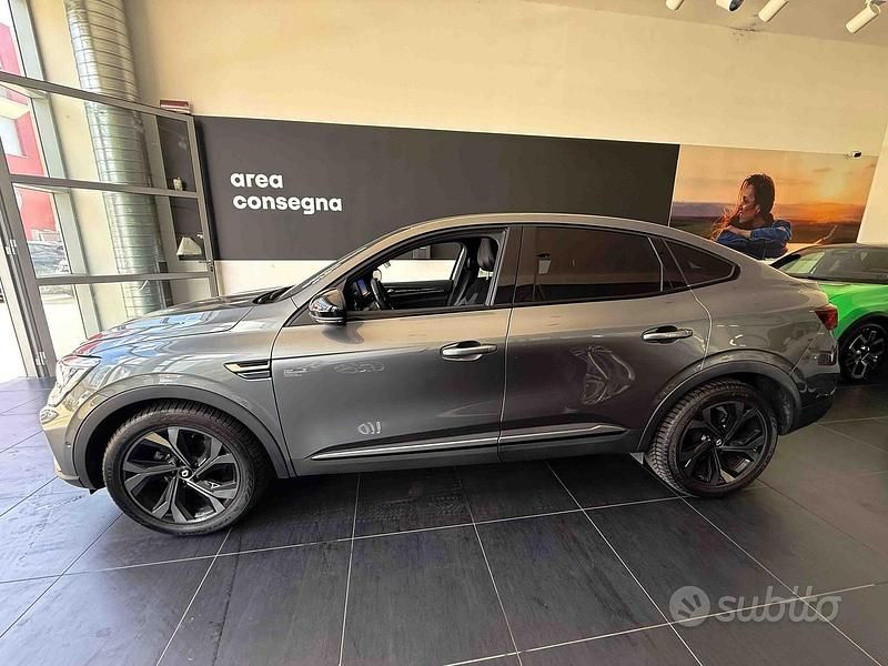 Usata Renault Arkana Engineered 145 CV (106 kW) 2022 Grigio grafite SUV