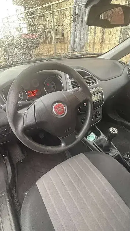 Usata Fiat Punto Easy 95 CV (69 kW) 2018 Utilitaria