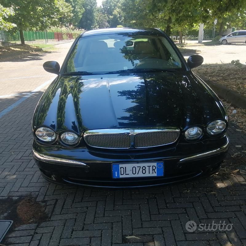 Usata Jaguar X-type 200 CV (147 kW) 2007 Nero Berlina