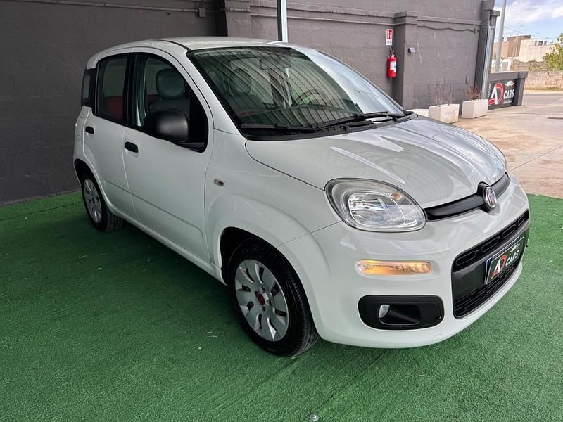 Usata Fiat Panda Easy 75 CV (55 kW) 2014 Bianco Berlina