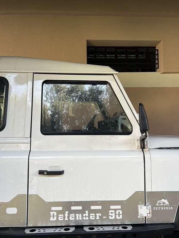 Usata Land Rover Defender 86 CV (63 kW) 1988 SUV