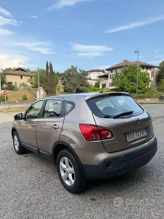 Usata Nissan Qashqai Tekna 103 CV (75 kW) 2008 Marrone SUV