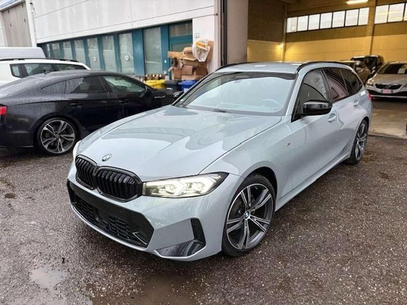 Grigio Usata 2024 BMW 320 M Sport Station wagon | 42.500 € (Buon prezzo) - Immagine 1/4