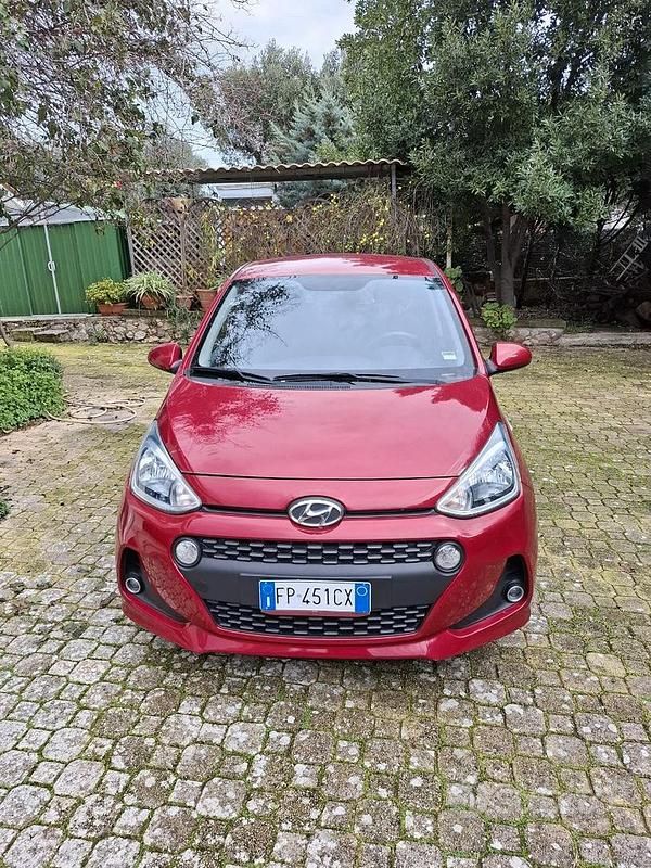 Usata Hyundai i10 Comfort 67 CV (49 kW) 2018 Rosso Utilitaria