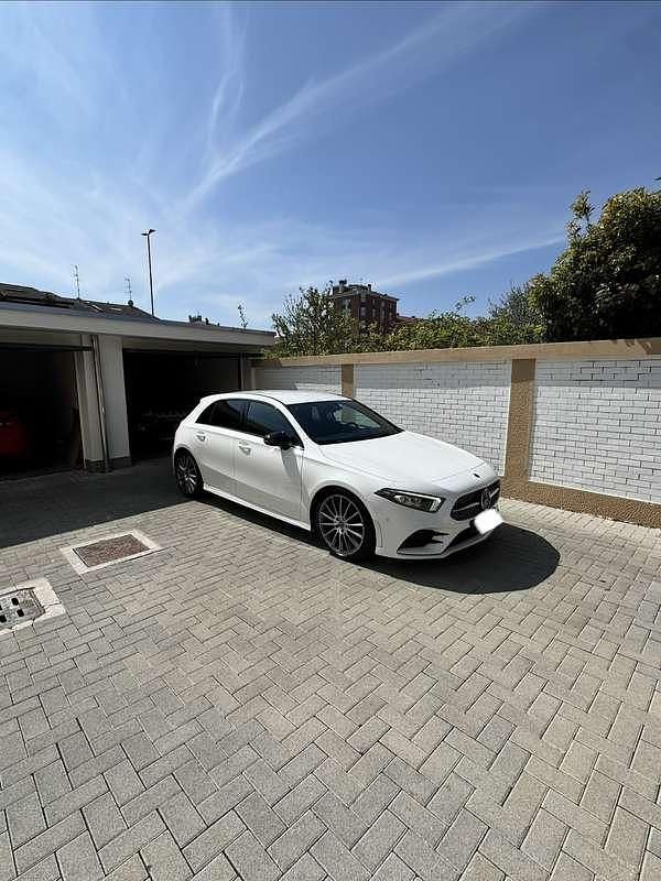 Usata Mercedes A180 Premium 136 CV (100 kW) 2020 Berlina