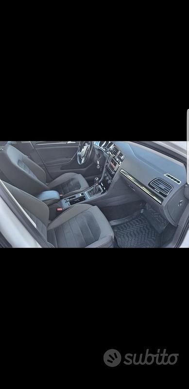 Usata VW Golf VII 110 CV (80 kW) 2015 Bianco Station wagon