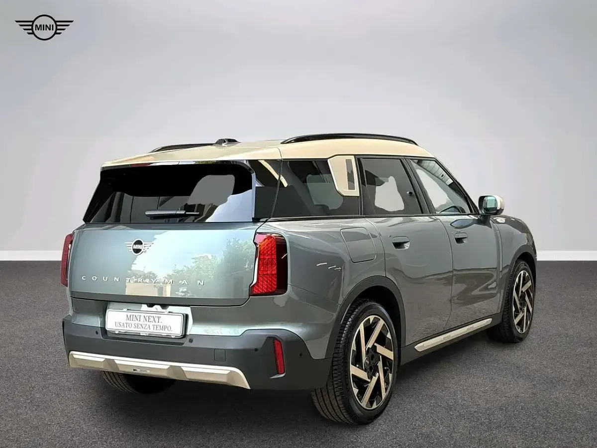 Nuova Mini Countryman Favoured 150 kW (204 CV) 2026 Verde SUV