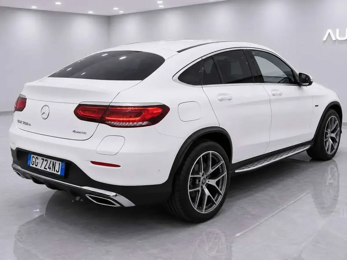 Usata Mercedes GLC300 Premium Plus 194 CV (142 kW) 2021 Bianco SUV