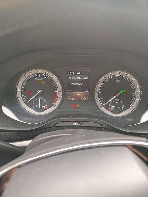 Bianco Usata 2022 Skoda Karoq Executive SUV | 21.500 € (Ottimo prezzo) - Immagine 1/2