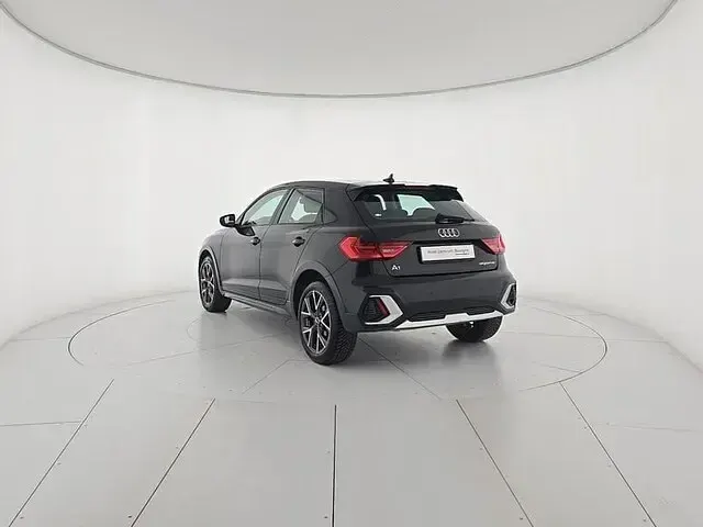 Usata Audi A1 Admired 110 CV (80 kW) 2021 Nero SUV
