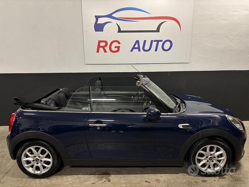 Usata Mini Cooper Cabriolet 135 CV (99 kW) 2016 Blu Cabrio