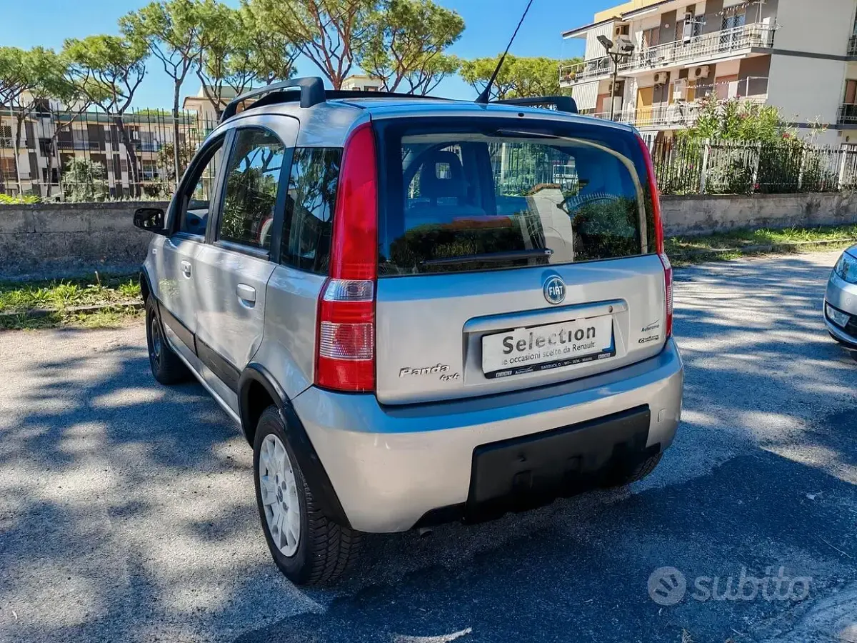 Usata Fiat Panda 4x4 Climbing 60 CV (44 kW) 2005 Grigio Utilitaria