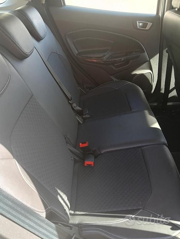Usata Ford Ecosport 2016 Bianco SUV