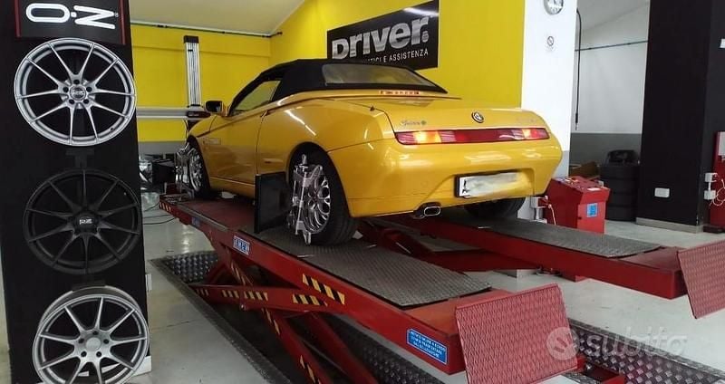 Usata Alfa Romeo GTV 144 CV (105 kW) 1998 Giallo Coupé